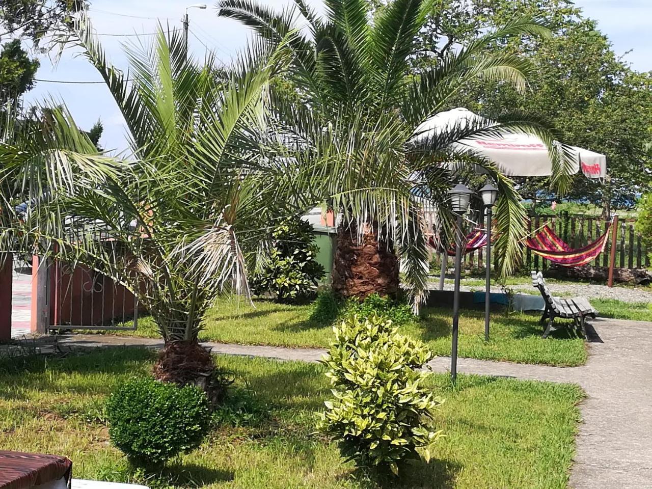 Nika Inn كوبوليتي المظهر الخارجي الصورة